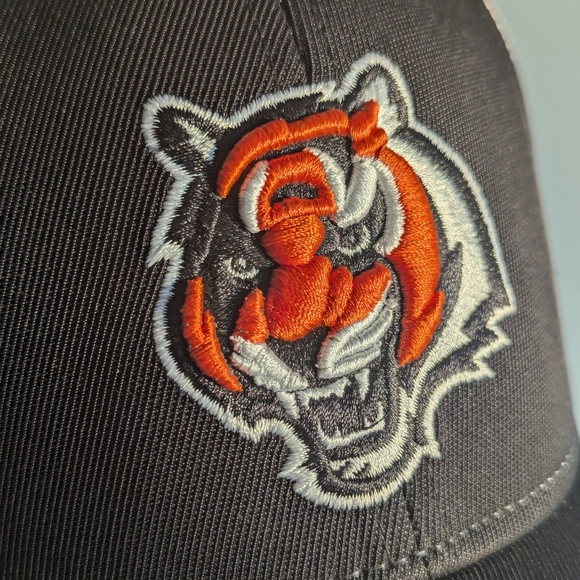 #37 - Cincinnati Bengals Authentic Reebok NFL Hat - Picture 3 of 9